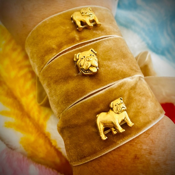 Lace Reserve Jewelry - Velvet Fabric Bracelet with Bulldog Charms